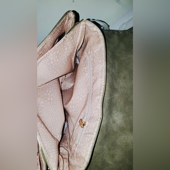 IV NYC Crossbody Handbag | NWT - Picture 5 of 14